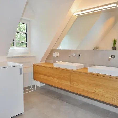 Doppelhaushaelfte Huus Heimat Holiday home *