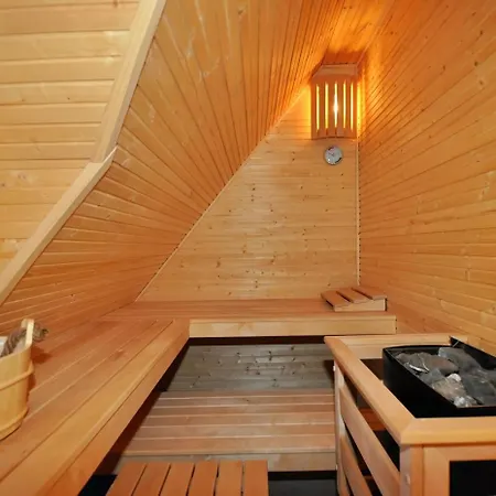 Doppelhaushaelfte Huus Heimat Holiday home