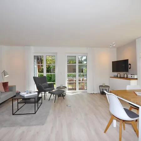 Doppelhaushaelfte Huus Heimat Holiday home Bohl